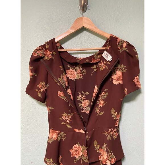 Vintage CDC Women's Brown and Pink Floral Flower Short Sleeve Dress Size 8 - Picture 8 of 9